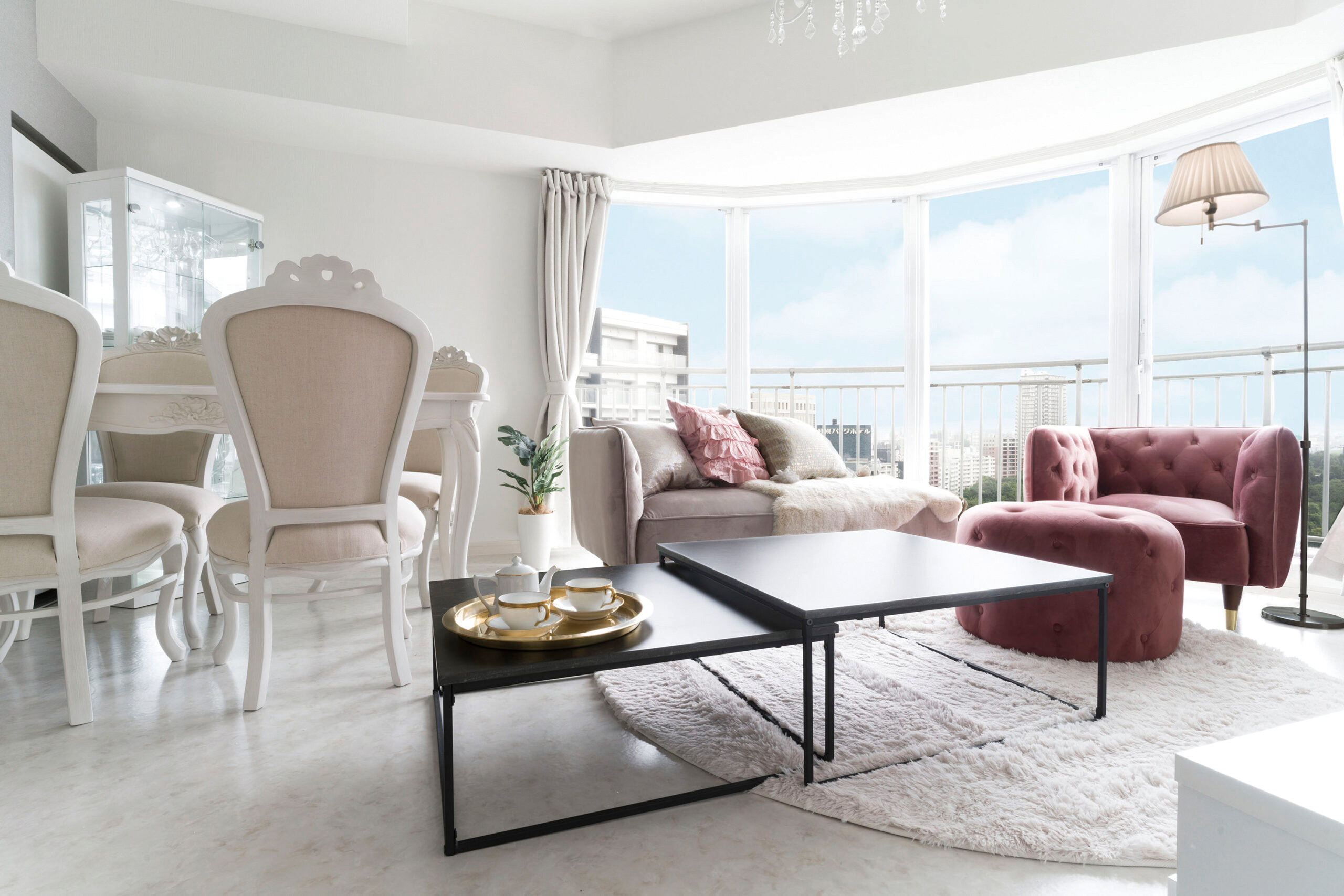 ダイニングテーブル・シャンデリア｜インテリアリノベーション 札幌